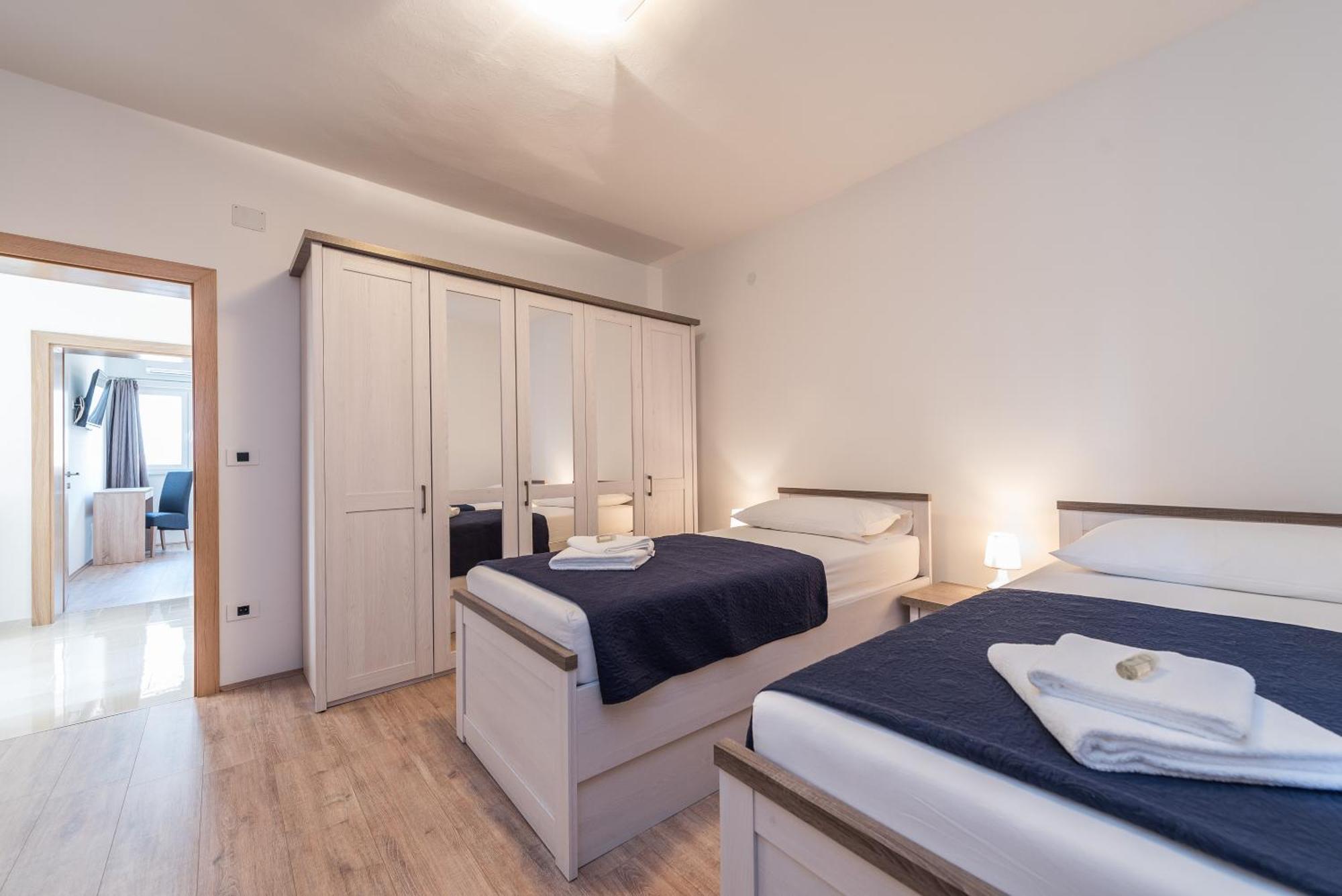 Holiday House Lavanda Врси Екстериор снимка