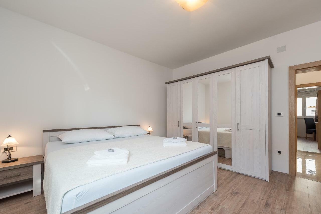 Holiday House Lavanda Врси Екстериор снимка