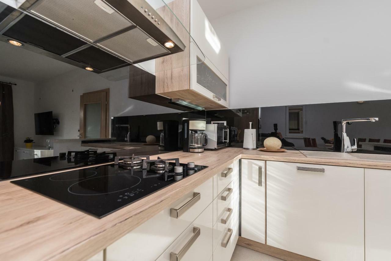 Holiday House Lavanda Врси Екстериор снимка