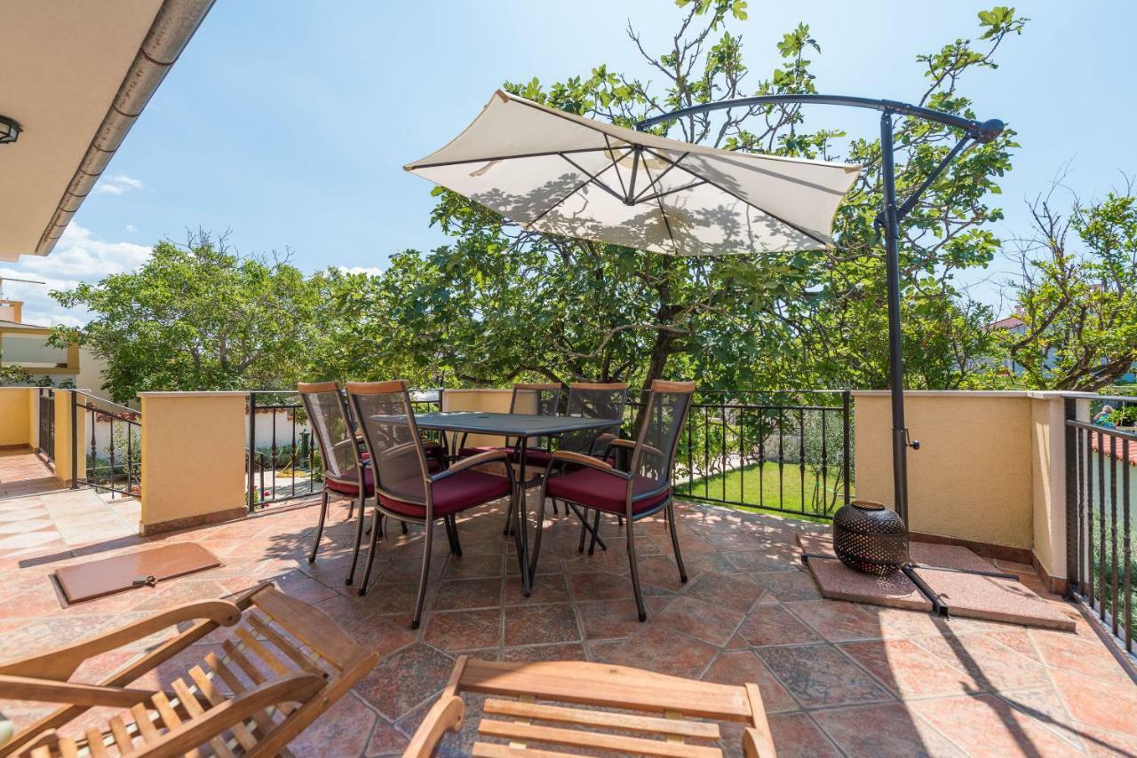 Holiday House Lavanda Врси Екстериор снимка